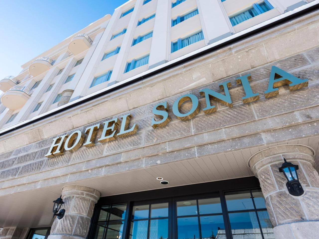 Hotel Sonia אוטארו מראה חיצוני תמונה